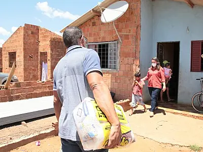 Prefeitura de Campo Grande cria auxílio para famílias atingidas pela tempestade de poeira