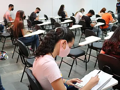 Aulões preparatórios para o Enem abrem 50 vagas para jovens e adultos de Campo Grande