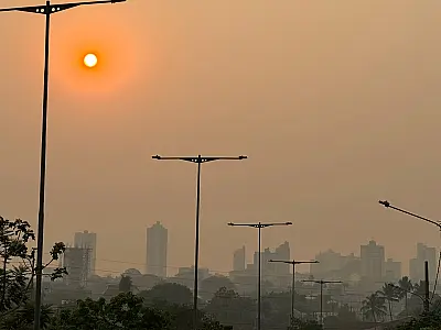 Campo Grande fica coberta por fumaça oriunda de queimadas na Amazônia