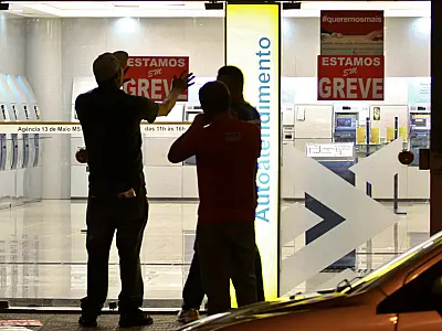 Greve conquista benefícios para bancários