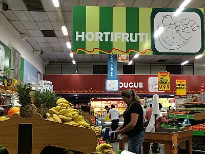 Alta do dólar eleva mais de 50% os preços no setor de hortifruti nos supermercados