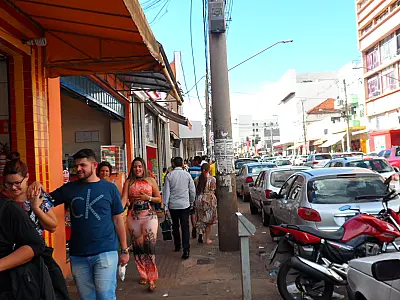 Intenção de consumo das famílias de Campo Grande tem aumento de 8,7 pontos em um ano