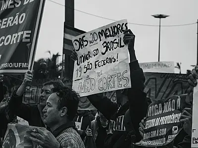 Educação não é moeda de troca