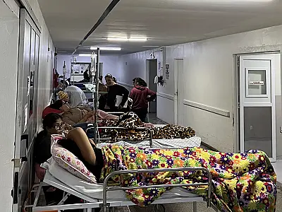 Santa Casa opera acima da capacidade e mantém pacientes em corredores